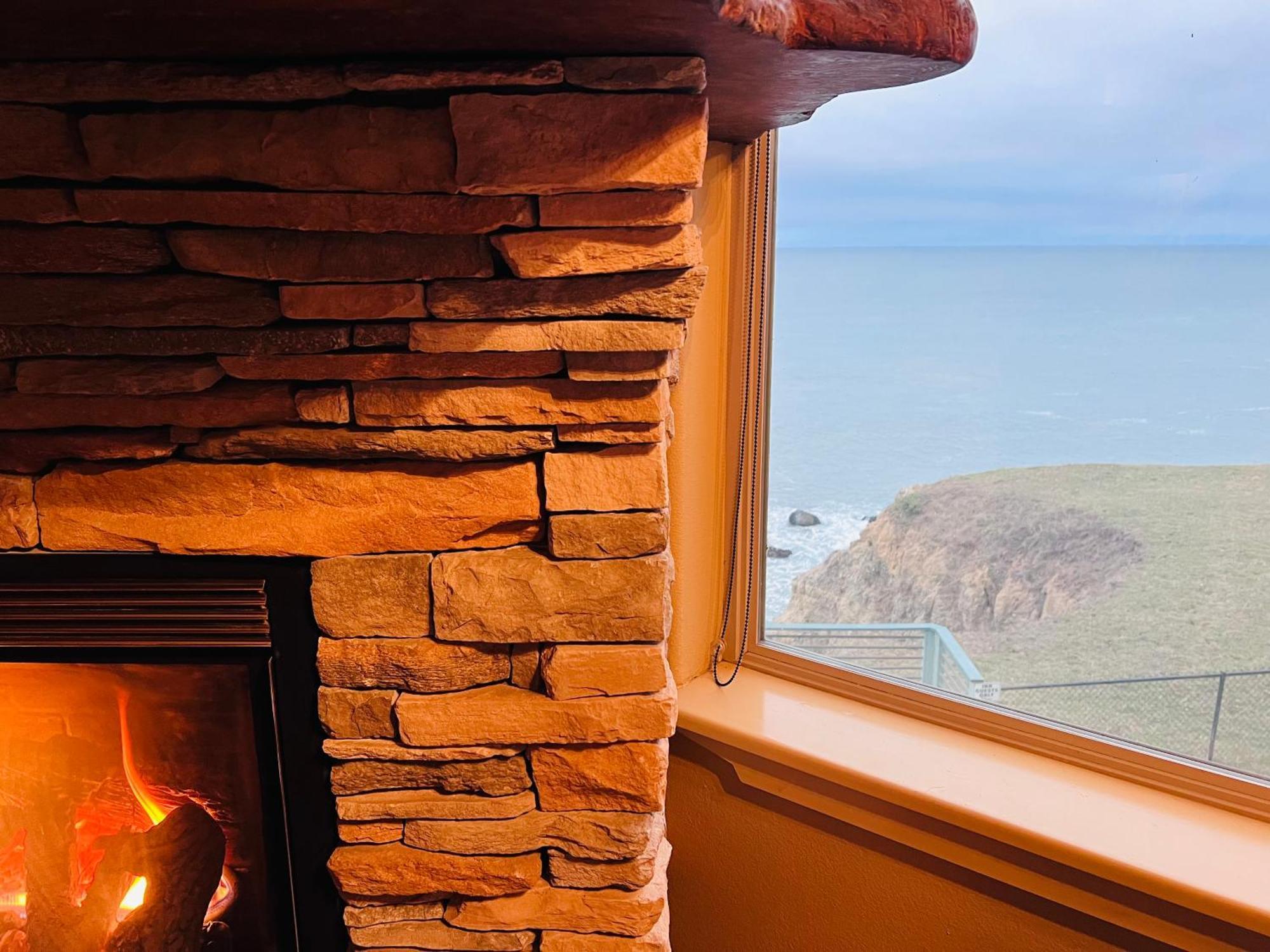 Inn Of The Lost Coast Shelter Cove Екстериор снимка